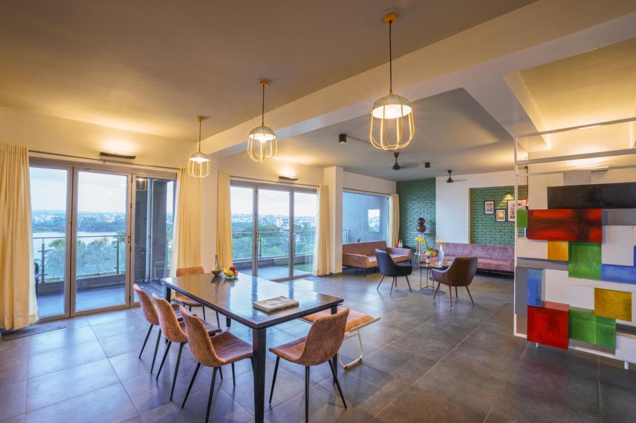 Grey Stone - Lakefront Penthouse Family Rooms Kolhápur Exteriér fotografie